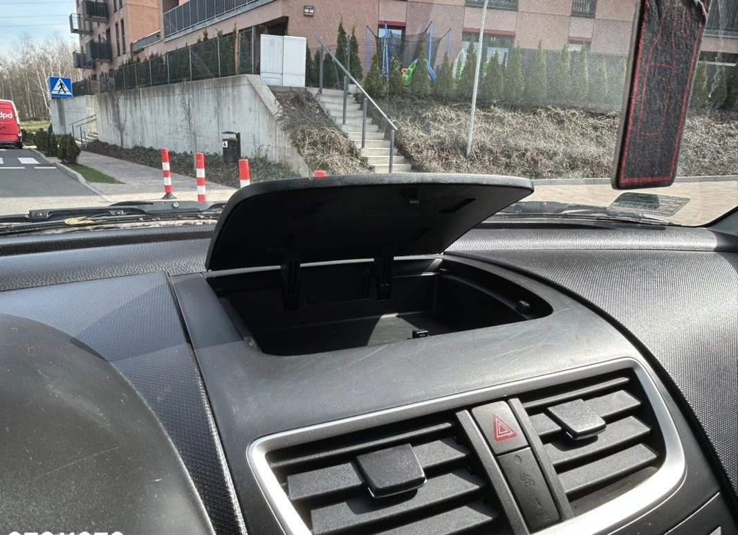 Suzuki Swift cena 27900 przebieg: 154000, rok produkcji 2016 z Katowice małe 191